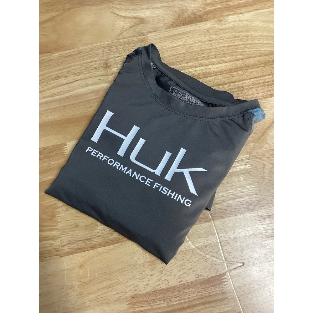 Youth HUK Long sleeved performance camo fishing shirt Gray‎ XL
